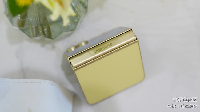 Galaxy Z Flip6圖賞：除了耐用性，還帶來了哪些升級？