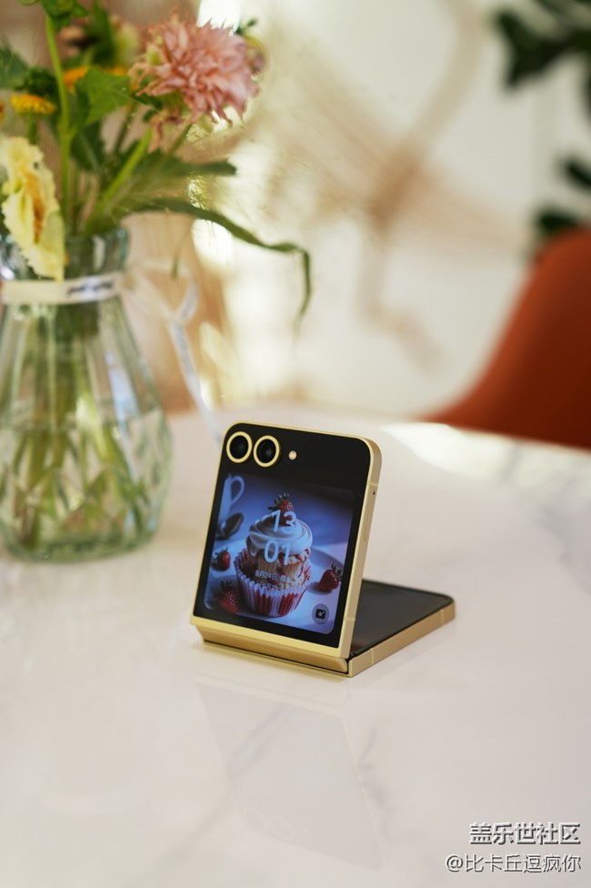 Galaxy Z Flip6圖賞：除了耐用性，還帶來了哪些升級？