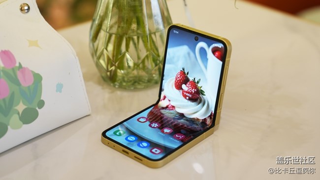 Galaxy Z Flip6圖賞：除了耐用性，還帶來了哪些升級？