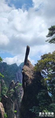 有山的地方就有景