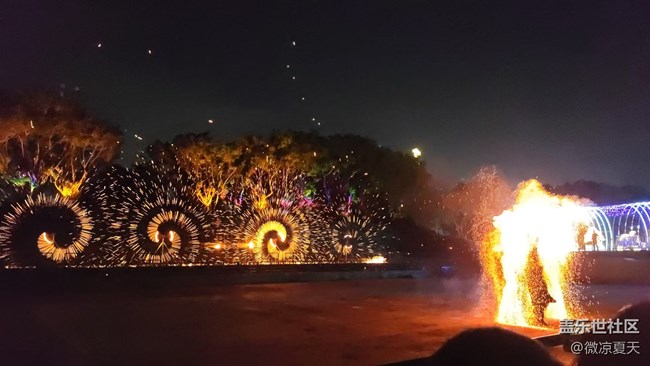 【與國(guó)同慶】焰火和科技同臺(tái)