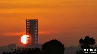 10/24的朝陽(yáng)