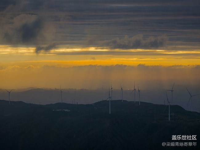 【金秋色彩】嶺上云海