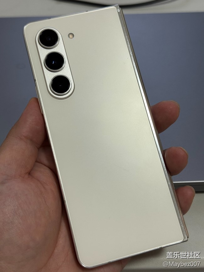 外出更懂折疊屏的好了，真不錯