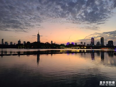 【我眼前的世界】黃昏之下