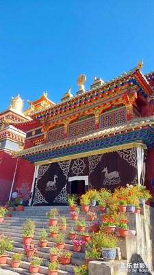 金碧輝煌，精美絕倫。