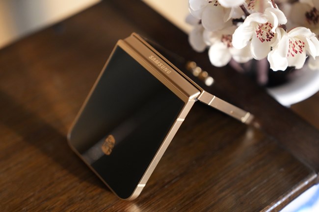 心系天下三星W25 | W25 Flip 美圖賞