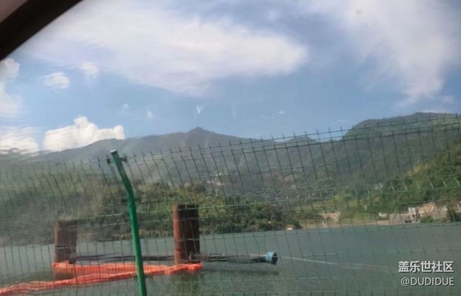 【秋意濃】湖邊