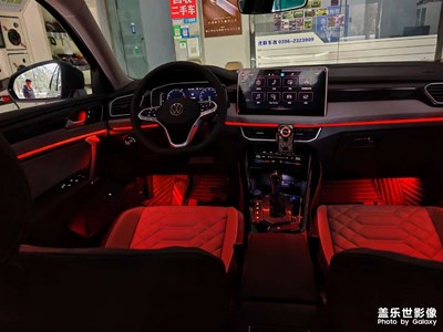 安裝的氛圍燈 拍照效果確實(shí)不錯