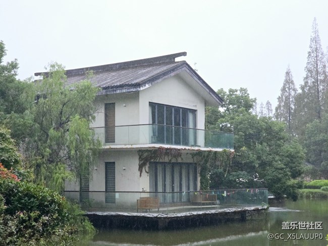 #秋天的道路——路上的風(fēng)景