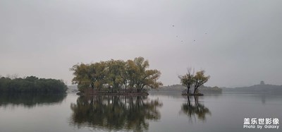 天空灰的像哭過(guò)