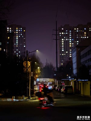 【斑斕蕭瑟】+ 今年最后一場(chǎng)雨