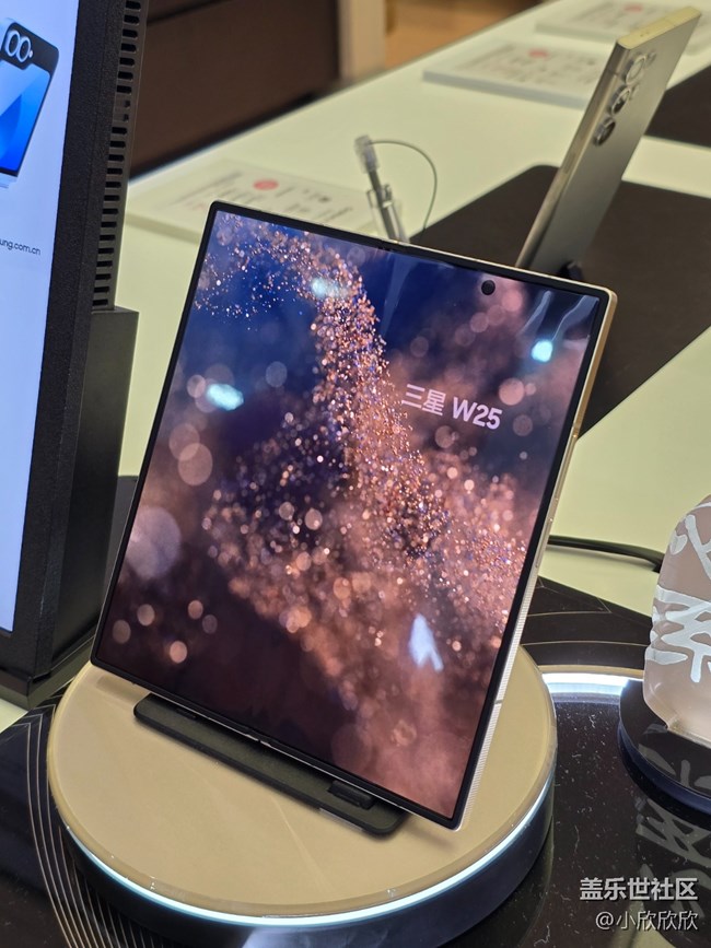 W2025新品線下攝影活動 W2025新品線下攝影活動