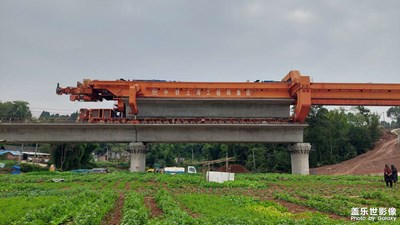 中國速度，高鐵建設(shè)??