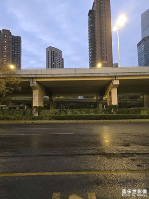 【冬季城市風(fēng)光】+ 城市的早晨