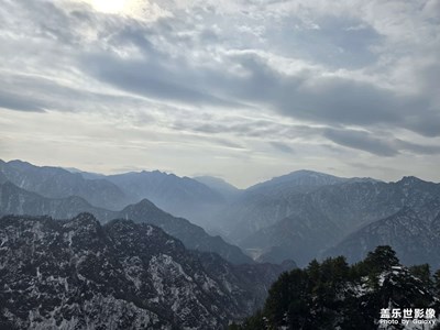 【冬季城市風(fēng)光】+ 九鼎萬(wàn)華山