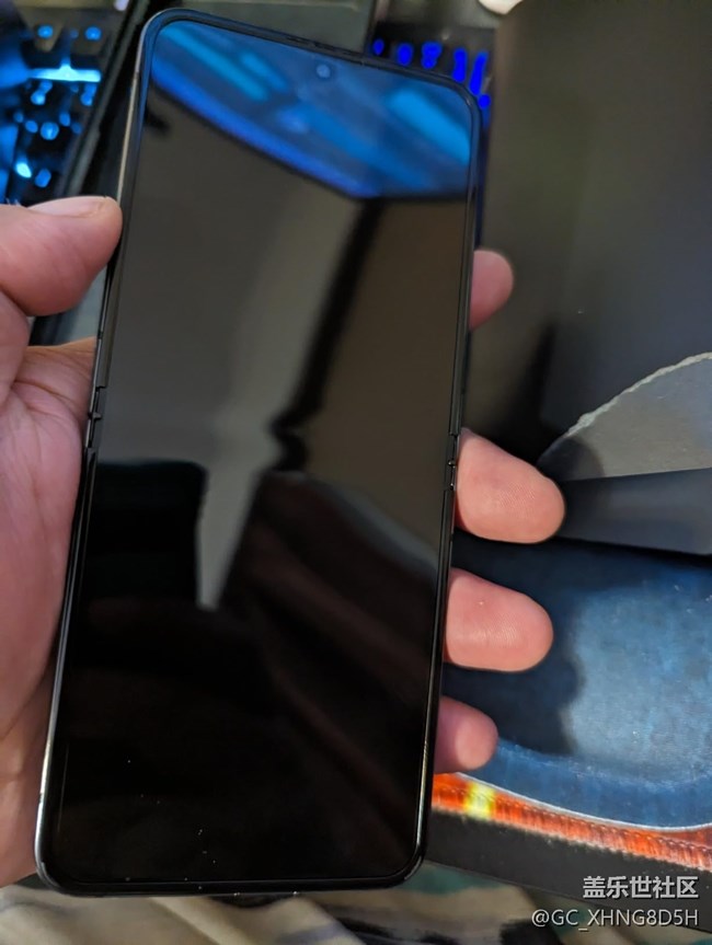 【一起來尋星】+三星Galaxy Z Flip5時尚與性能的完美碰撞 【一起來尋星】+三星Galaxy Z Flip5時尚與性能的完美碰撞