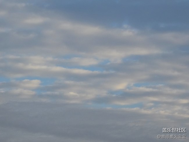 #冬暖熙熙作午晴——仰望天空