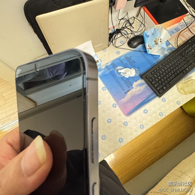 三星24+邊框掉漆還是氧化