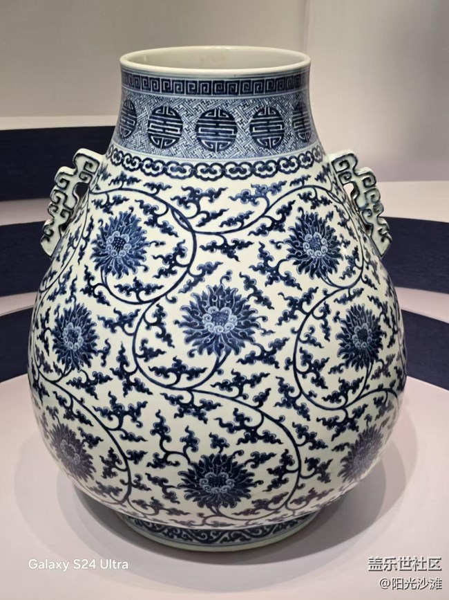 【歲末記憶】清代景德鎮(zhèn)窯燒的瓷尊