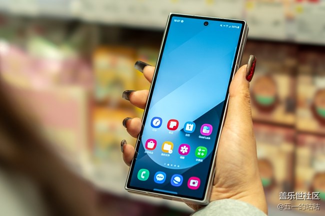 新年禮物選擇推薦-Galaxy Z Fold6