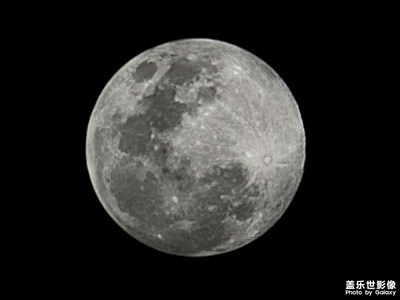 昨晚的月亮很亮