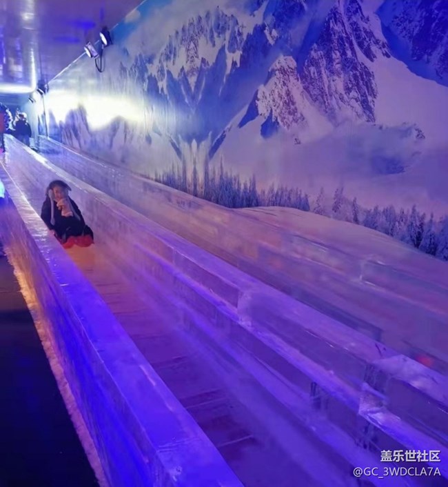 【2025你好】人造冰雕