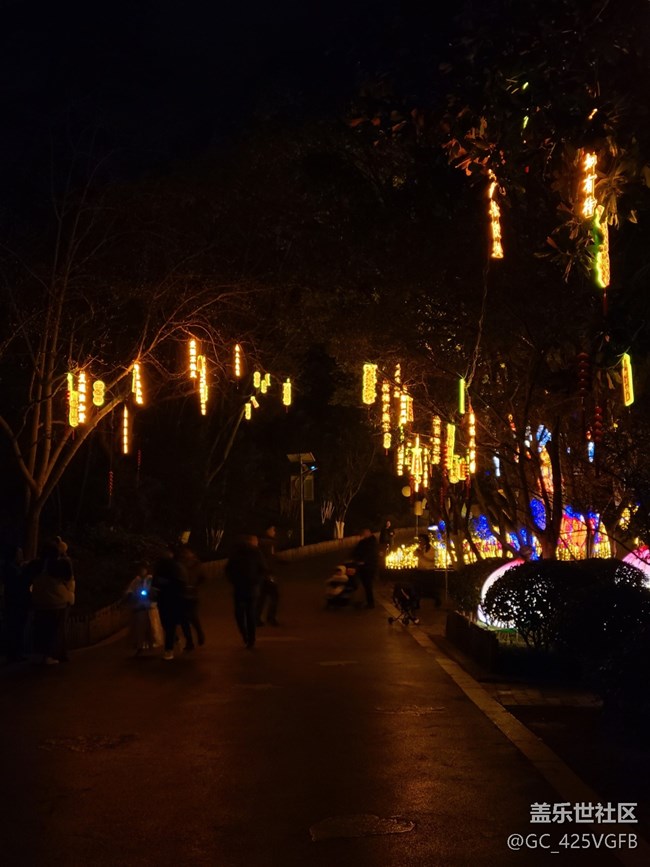 【新年到】+新年快樂