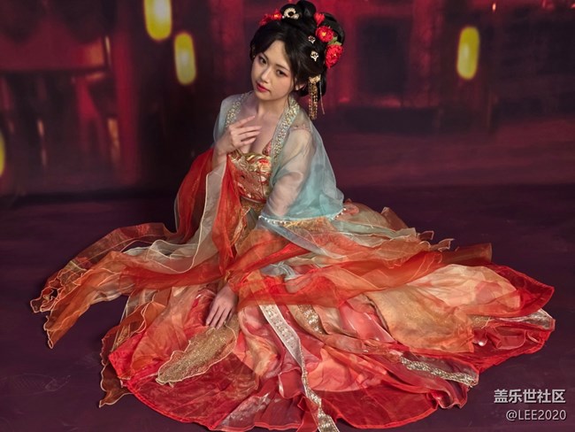 【新年到】紅衣翩翩賀新春
