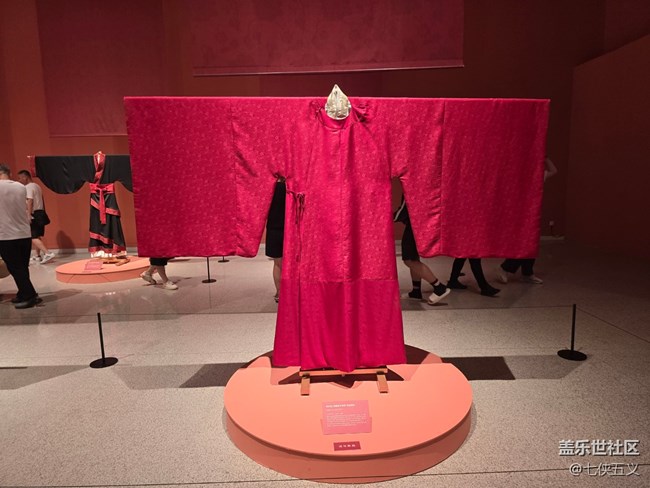 【新年到】民族服飾 精彩絕倫