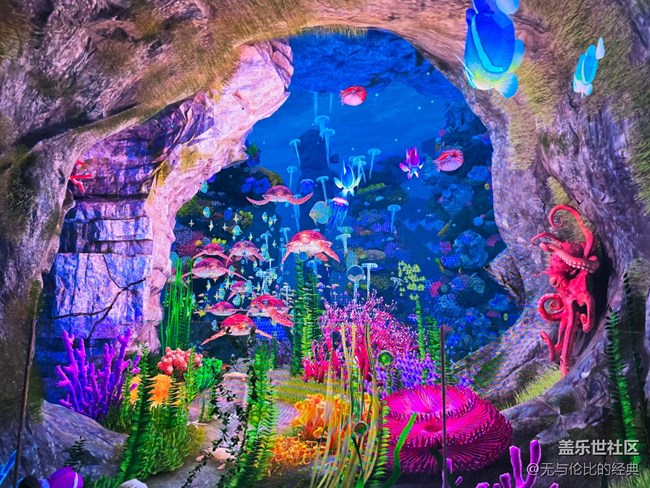 【新年到】祝?；魅f(wàn)千魚(yú)兒與水草