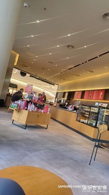 【金蛇轉(zhuǎn)好運】+春節(jié)快樂