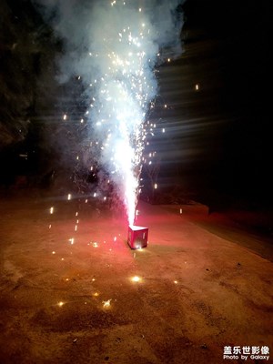 【春節(jié)趣事】放煙花，過春節(jié)