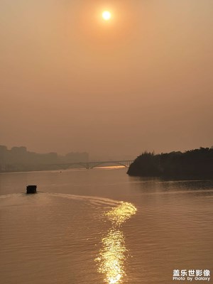 【金蛇轉(zhuǎn)好運(yùn)】落日余暉