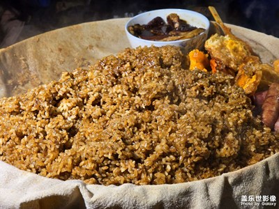 【金蛇轉(zhuǎn)好運】+夜游小吃街