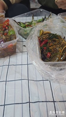 【金蛇轉(zhuǎn)好運(yùn) 】+跟朋友宵夜