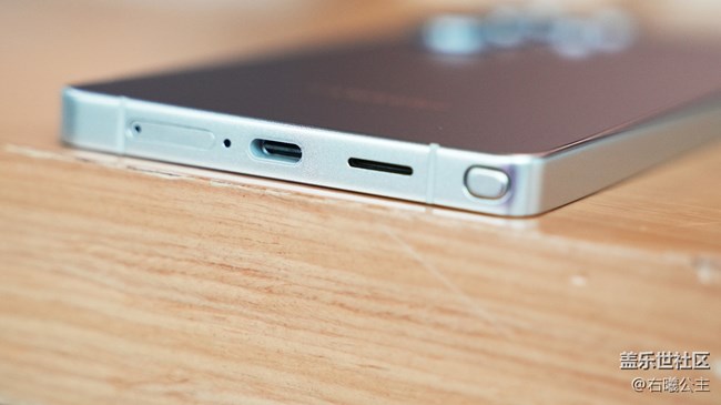 質(zhì)感一新 配置升級 三星Galaxy S25系列評測