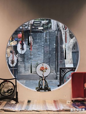 【早春映像】+寬窄巷子雨紛紛