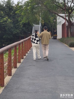走一走，看一看，拍一拍