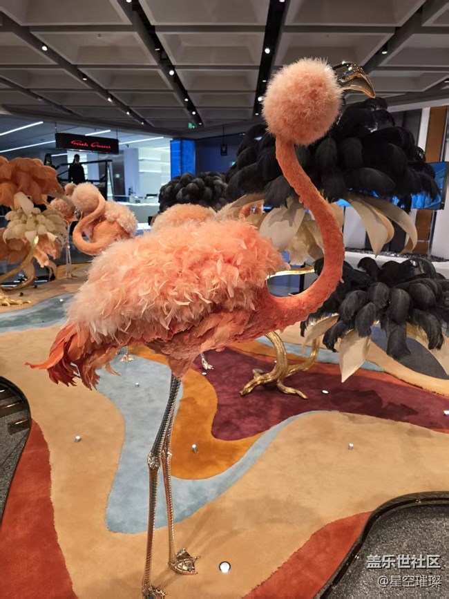 【幸福時(shí)光】栩栩如生的火烈鳥
