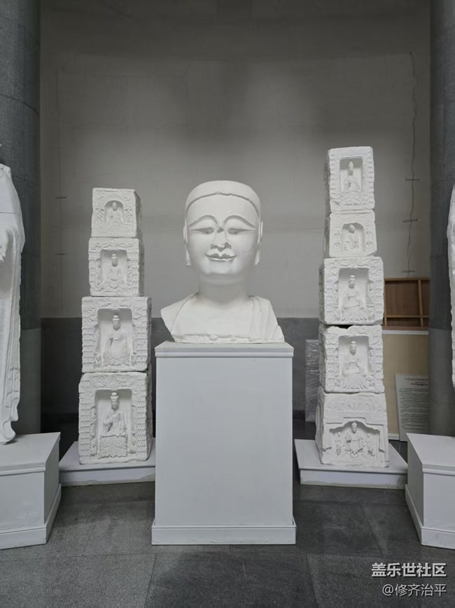 【幸福時光】各具特色的雕塑