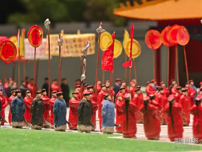 【時間在此刻靜止】+縮小的模型