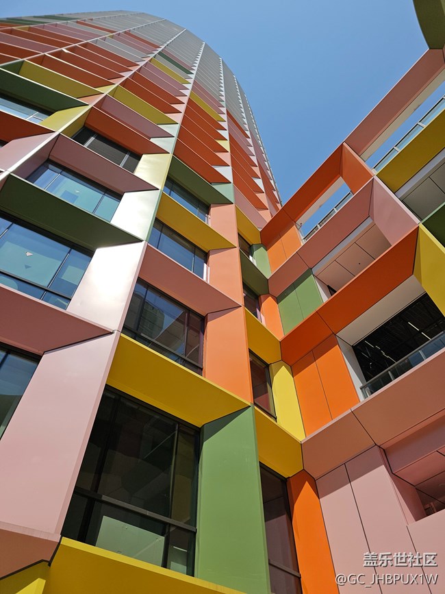 【城市建筑美學(xué)】婦兒大廈