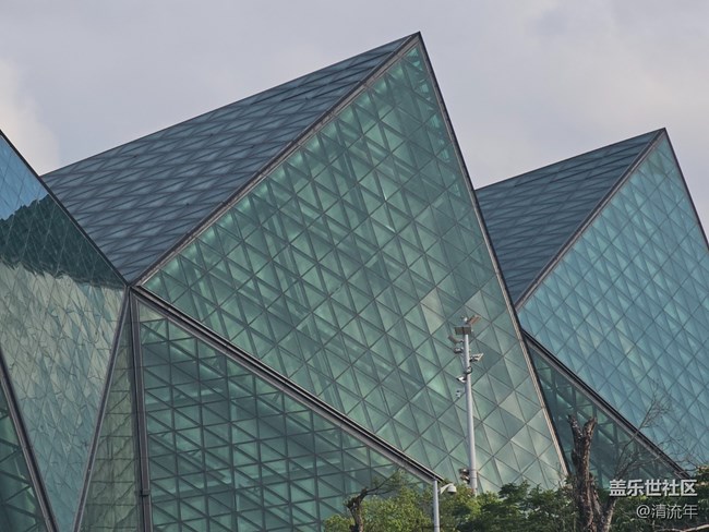 【城市建筑美學(xué)】體育館