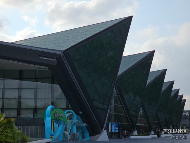 【城市建筑美學(xué)】體育館