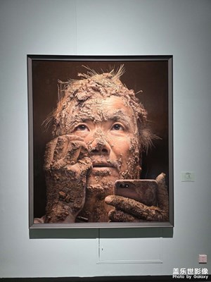 【生機(jī)盎然的世界】+烏魯木齊才慢慢綠起來