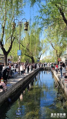 一城山色半城湖