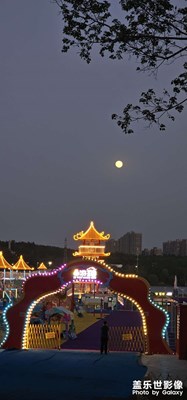 昨天晚上的月亮??????????????