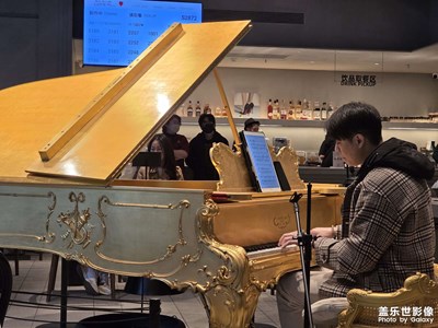 【慢想時光】+風(fēng)起時，有人彈琴