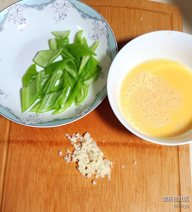 【我自己做的美食】炒平菇